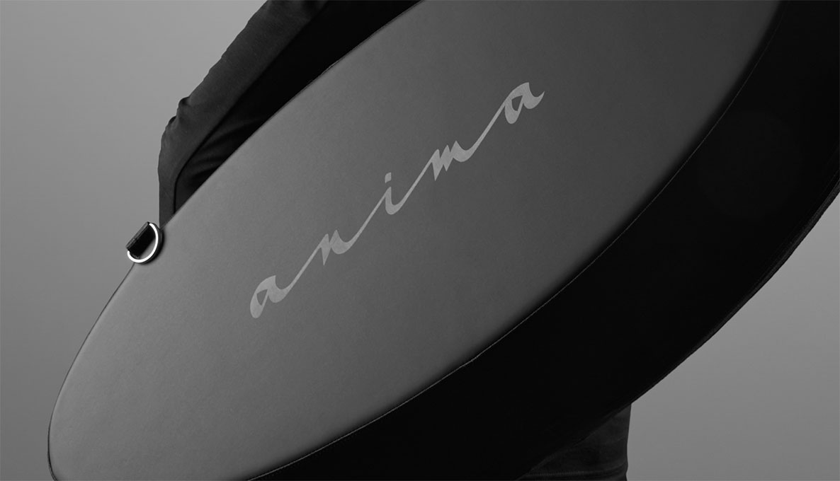 Anima Premium Suitcase close up